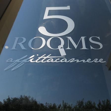 5 Rooms Affittacamere チビタベッキア エクステリア 写真