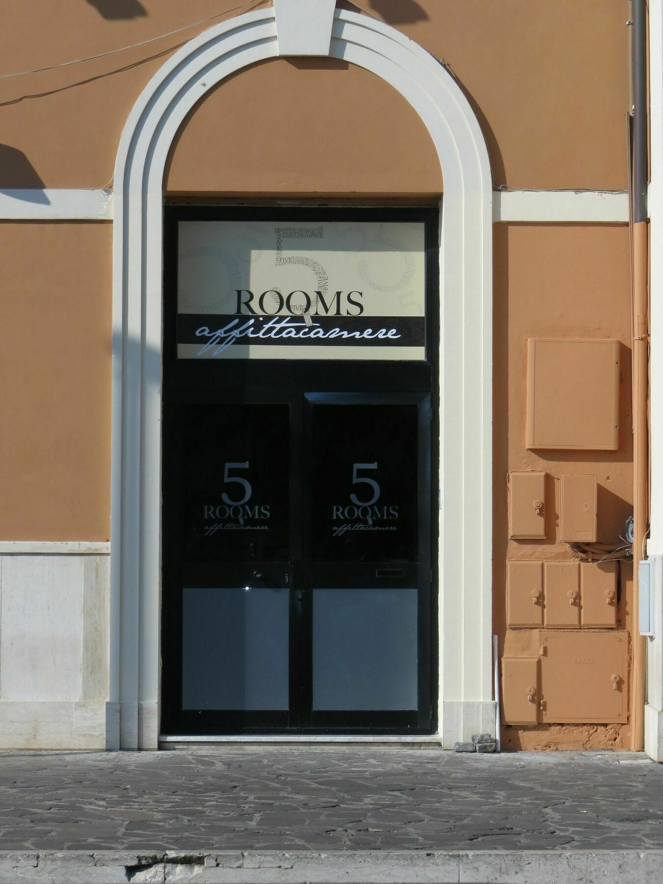 5 Rooms Affittacamere チビタベッキア エクステリア 写真